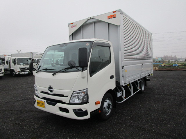 日野 デュトロ 小型 ウィング 2WG-XZU713N(113698) 1枚目