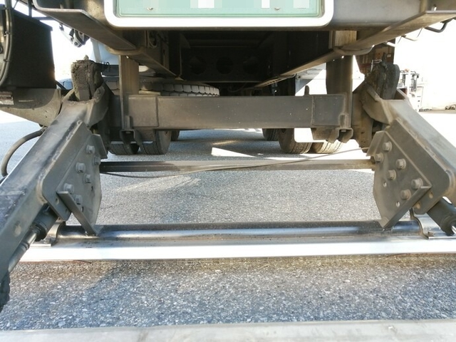 UDトラックス（日産） ビッグサム 大型 ウィング KL-CD48B(4826) 24枚目