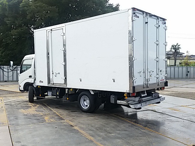 日野 デュトロ 中型 冷蔵冷凍バン BDG-XZU414M(8225) 18枚目