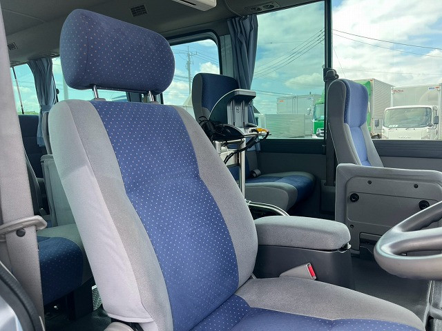 日産自動車 シビリアン 小型 バス ABG-DHW41(110437) 15枚目