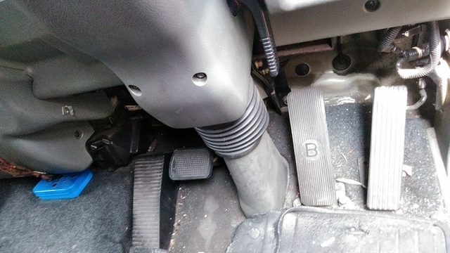 三菱ふそう ファイター 中型 冷蔵冷凍バン PA-FK61FJ(3687) 11枚目
