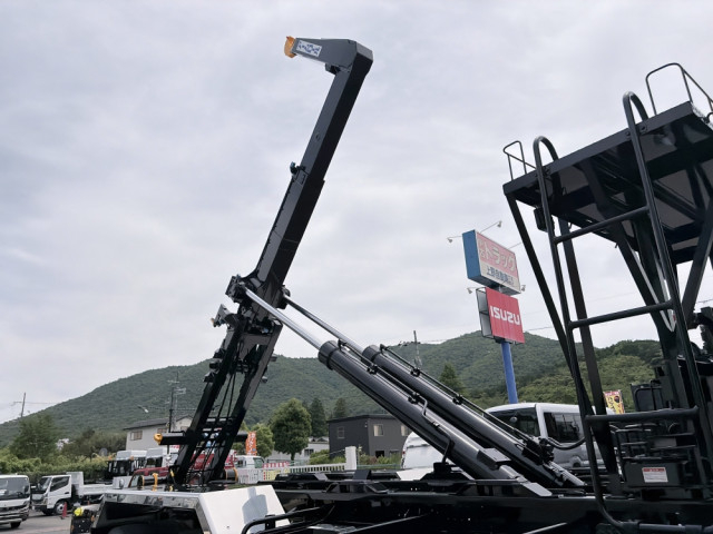 三菱ふそう スーパーグレート 大型 コンテナ専用車 2PG-FV80VY(111852) 18枚目