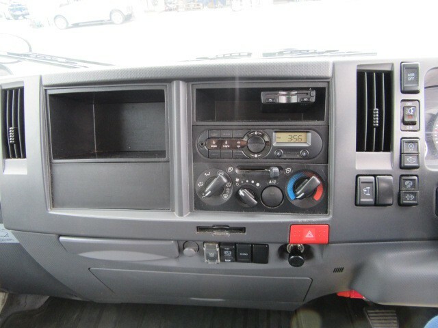 いすゞ エルフ 小型 バン TRG-NLR85AN(10082) 26枚目