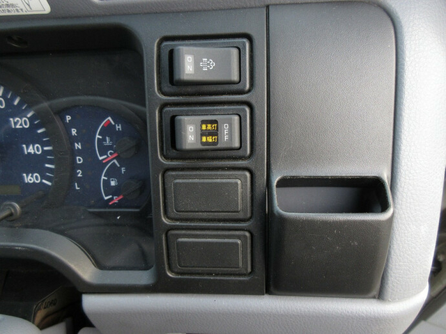 三菱ふそう キャンター 小型 バン PDG-FE72D(7700) 31枚目