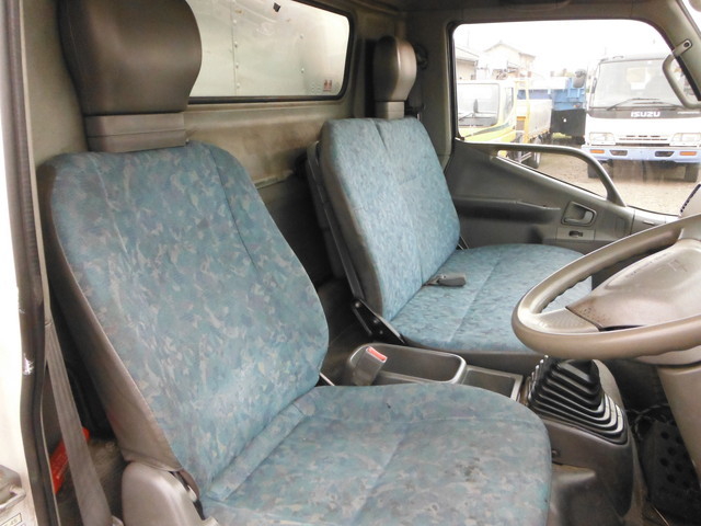 三菱ふそう キャンター 小型 バン KK-FE63EG(2244) 19枚目