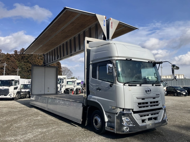 日産自動車 クオン 大型 ウィング 2PG-CG5CA(106657) 10枚目