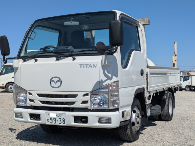 マツダ タイタン 小型 平ボディ 2RG-LHR88A(105694) 1枚目