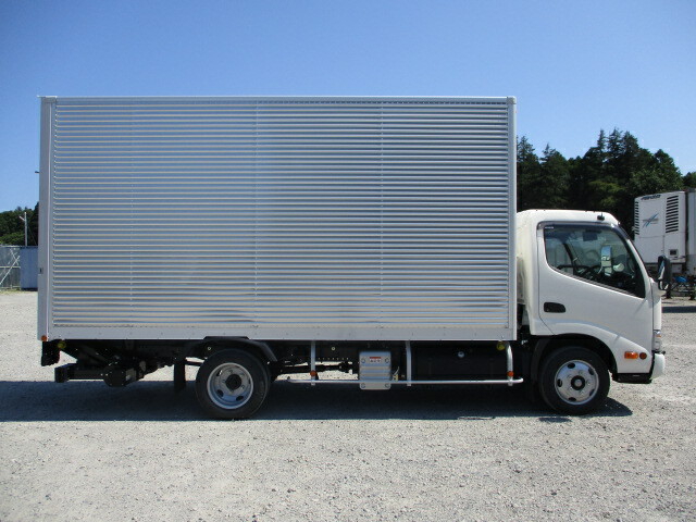 日野 デュトロ 小型 バン 2RG-XZU655M(32440) 4枚目