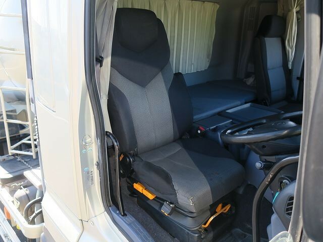 日野 プロフィア 大型 粉粒体運搬車 ADG-FR1EPYA(27505) 14枚目