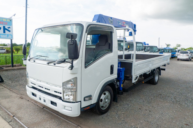 いすゞ エルフ 小型 平ボディ（クレーン付） SKG-NPR85AR(109384) 1枚目