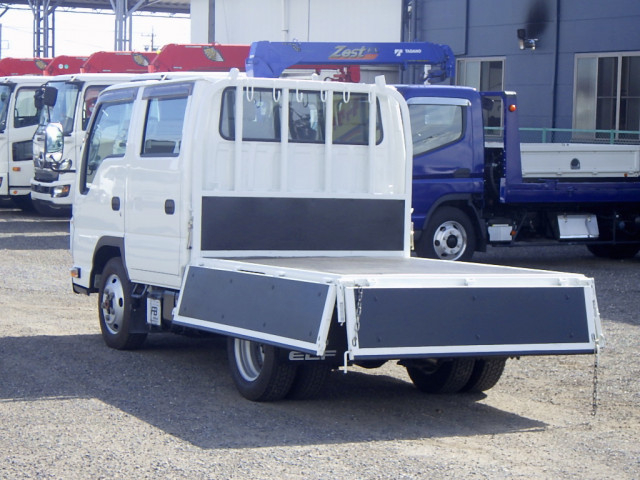 いすゞ エルフ 小型 Wキャブ 2RG-NHS88A(109188) 30枚目