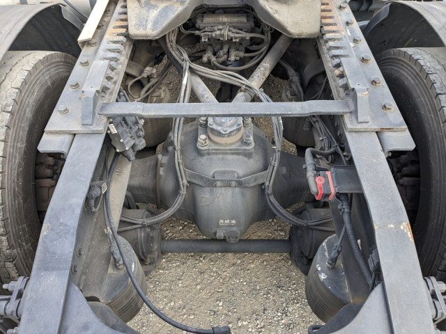 UDトラックス（日産） クオン 大型 トラクタ 2PG-GK5AAD(113903) 9枚目