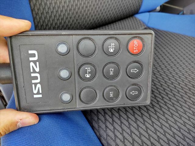 いすゞ ギガ 大型 冷蔵冷凍バン QPG-CYJ77B(9387) 43枚目