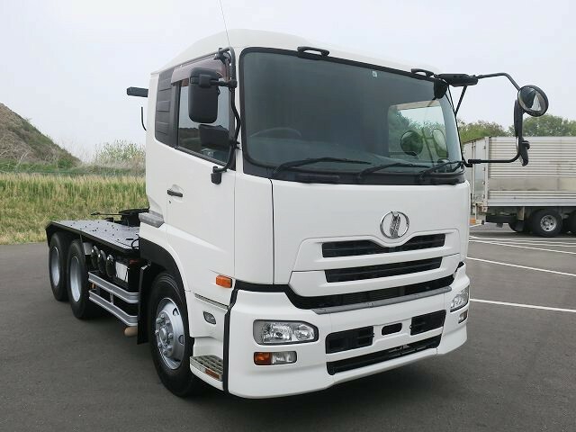 UDトラックス（日産） クオン 大型 トラクタ ADG-GW4XLG(30315) 2枚目