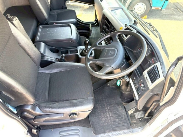 三菱ふそう ファイター 増トン 粉粒体運搬車 2DG-FQ62F(110391) 30枚目