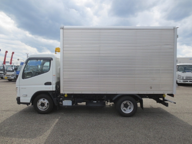 三菱ふそう キャンター 小型 バン 2RG-FEA20(87526) 9枚目