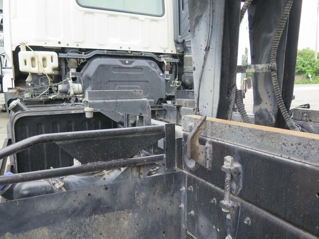 いすゞ ギガ 大型 土砂ダンプ QKG-CXZ77AT(11909) 30枚目