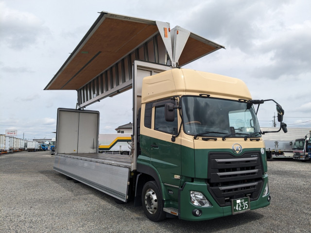 UDトラックス（日産） クオン 大型 ウィング 2PG-CG5CA(109113) 39枚目