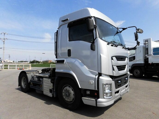 いすゞ ギガ 大型 トラクタ QKG-EXD52BD(7461) 2枚目