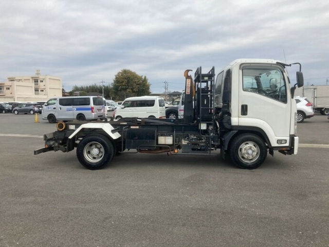 いすゞ フォワード 中型 コンテナ専用車 TKG-FRR90S2(7823) 7枚目