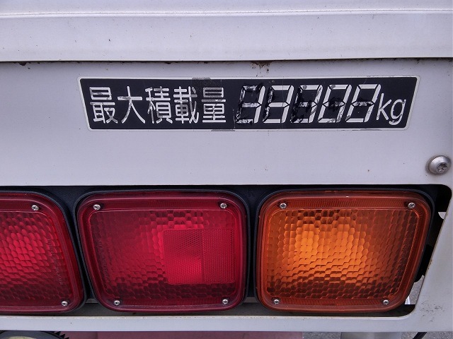 UDトラックス（日産） クオン 大型 ウィング QKG-CD5ZA(8952) 21枚目