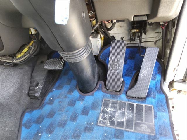 いすゞ フォワード 中型 冷蔵冷凍バン ADG-FRR90L3S(9402) 37枚目
