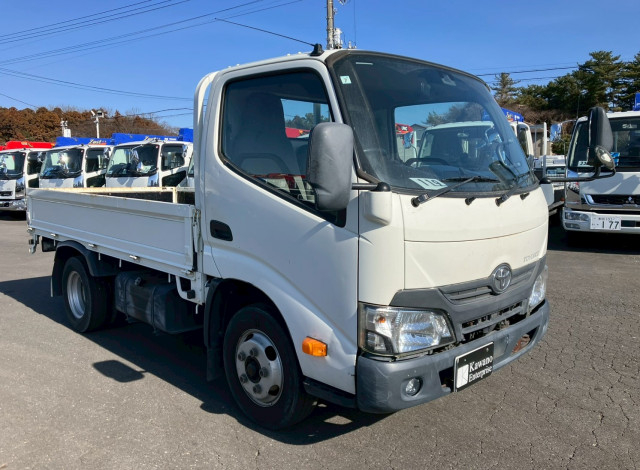 トヨタ トヨエース 小型 平ボディ TKG-XZC605(99992) 3枚目