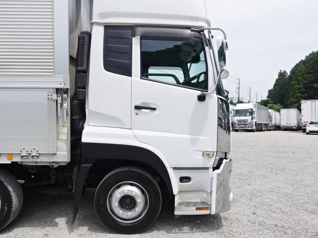 UDトラックス（日産） クオン 大型 ウィング 2PG-CG5CA(110344) 7枚目