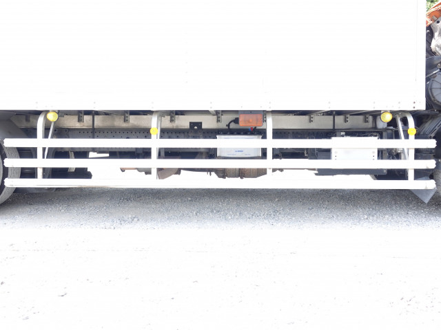 Isuzu forward 6studs large Box body LKG-FTR90T2(110360) 17枚目