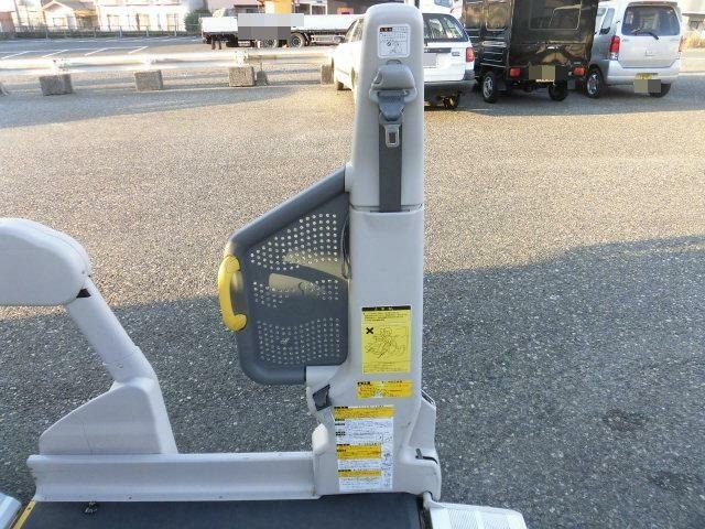トヨタ ハイエース その他 その他 CBF-TRH200K(11392) 31枚目