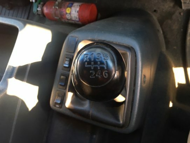 UDトラックス（日産） コンドル 中型 平ボディ PB-MK36A(7944) 7枚目