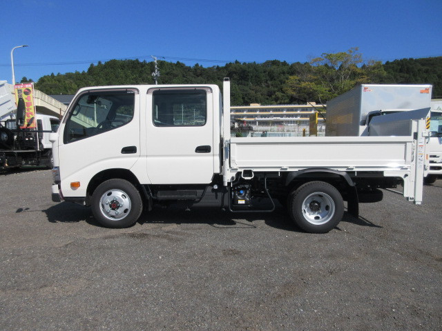 日野 デュトロ 小型 Wキャブ 2WG-XZU686M(111810) 5枚目