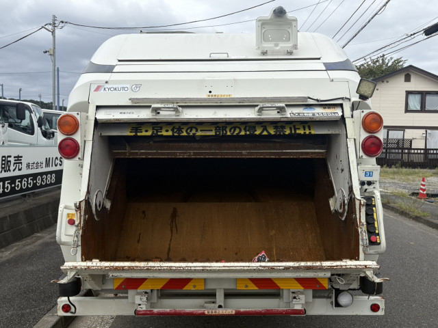 三菱ふそう ファイター 増トン 塵芥車（プレス式） QKG-FK72FZ(112467) 8枚目