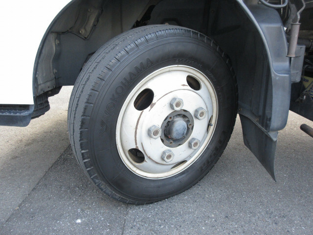トヨタ ダイナ 小型 バン BDG-XZU348(9224) 27枚目