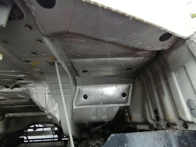 UDトラックス（日産） クオン 大型 冷蔵冷凍バン PKG-CG4ZA(5641) 71枚目