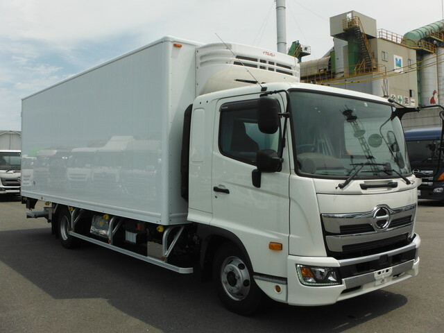 日野 レンジャー 中型 冷蔵冷凍バン 2KG-FD2ABG(32008) 2枚目