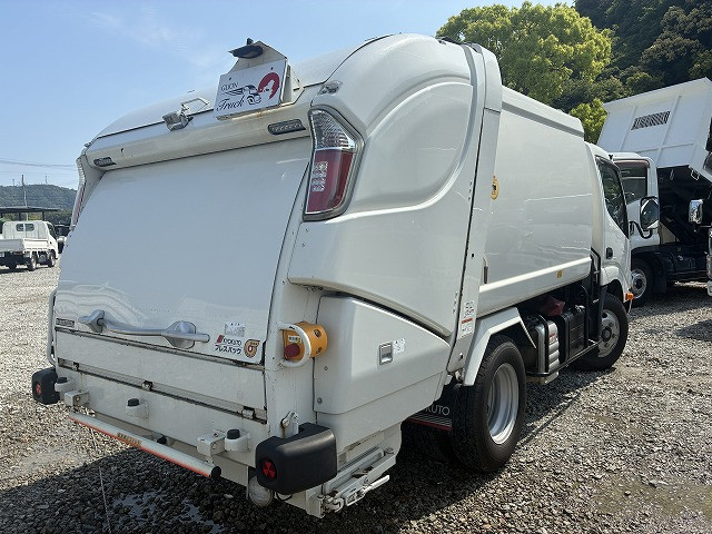 日野 デュトロ 小型 塵芥車（プレス式） 2RG-XZU605X(105408) 8枚目
