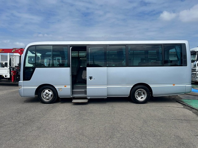 日産自動車 シビリアン 小型 バス ABG-DHW41(110437) 9枚目