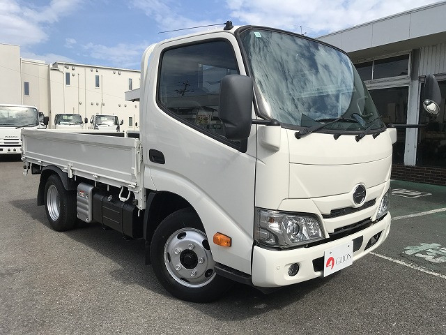日野 デュトロ 小型 平ボディ 2RG-XZU605M(110178) 3枚目