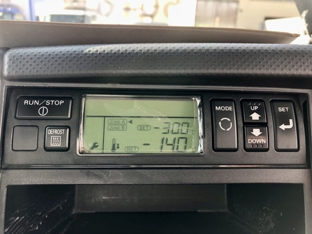 いすゞ フォワード 中型 冷蔵冷凍バン TKG-FRR90S2(60873) 62枚目