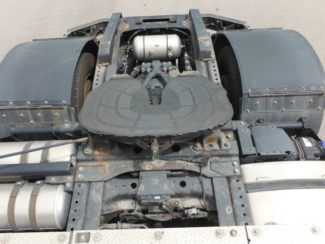 日野 プロフィア 大型 トラクタ LKG-SH1EDAG(1477) 9枚目