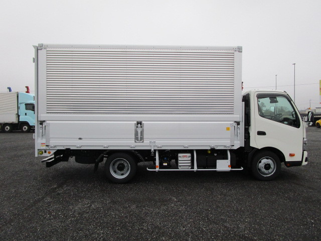 日野 デュトロ 小型 ウィング 2WG-XZU713N(113698) 10枚目
