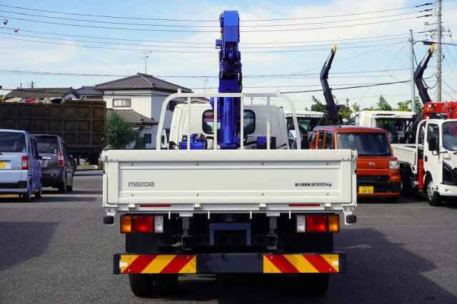 マツダ タイタン 小型 平ボディ（クレーン付） ZX264HRSA(113777) 4枚目