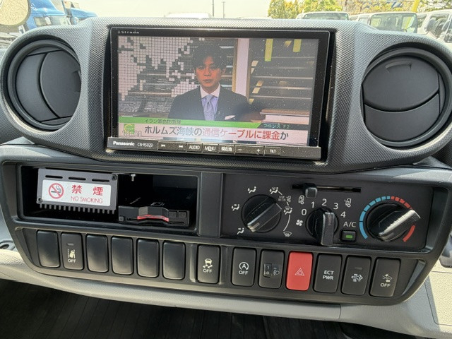 日野 デュトロ 小型 平ボディ TKG-XZC605M(109054) 11枚目