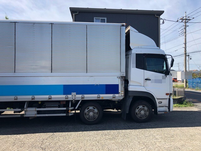 UDトラックス（日産） クオン 大型 ウィング ADG-CG4XL(3990) 62枚目