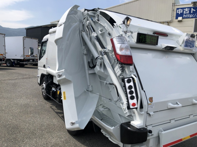 三菱ふそう キャンター 小型 塵芥車（プレス式） 2RG-FEAV0(113558) 25枚目