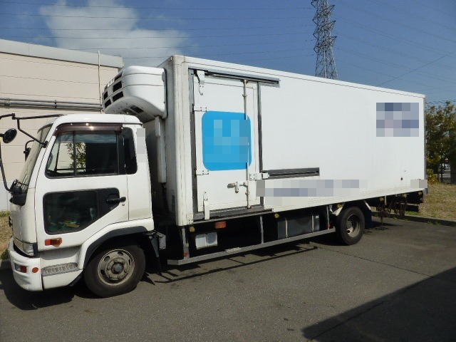 UDトラックス（日産） コンドル 中型 冷蔵冷凍バン BDG-MK36C(2923) 32枚目