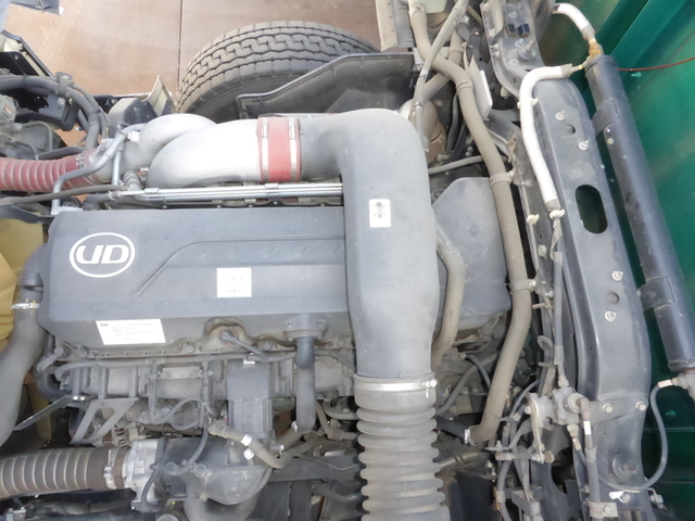 UDトラックス（日産） クオン 大型 平ボディ QKG-CD5ZL(2831) 30枚目