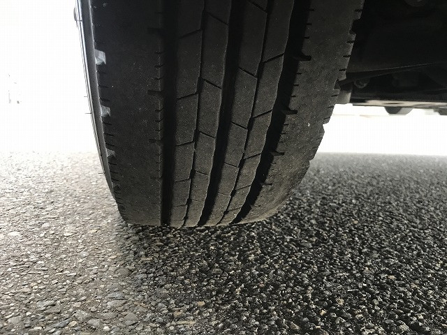 いすゞ エルフ 小型 平ボディ TRG-NLR85AR(111642) 30枚目