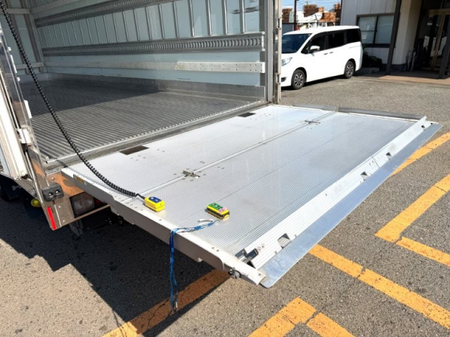 日野 レンジャー 中型 冷蔵冷凍バン 2KG-FD2ABG(109497) 5枚目